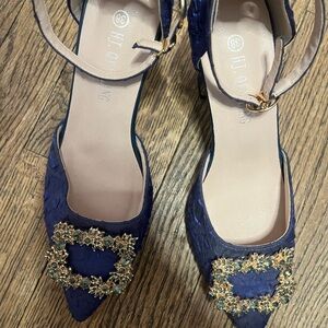 Chic Blue Heels with Gold Embellishments